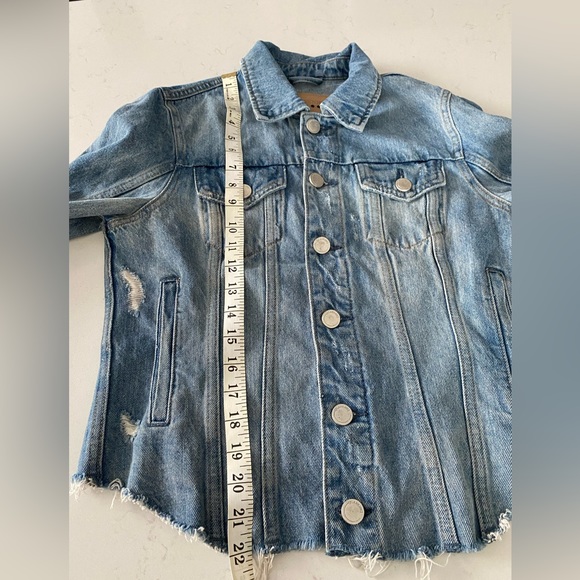 BLANK NYC Raw Hem Distressed Denim Jean Jacket: size Small - Picture 11 of 14